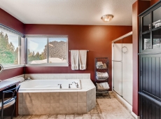 1030 SE Mimosa Dr Gresham OR-large-017-19-2nd Floor Master Bathroom-1500x1000-72dpi